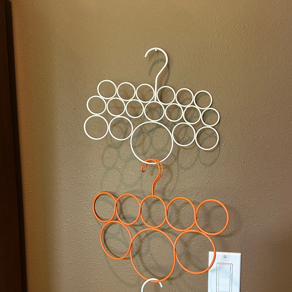 Stylish Circular Closet Organizer in White and Orange
